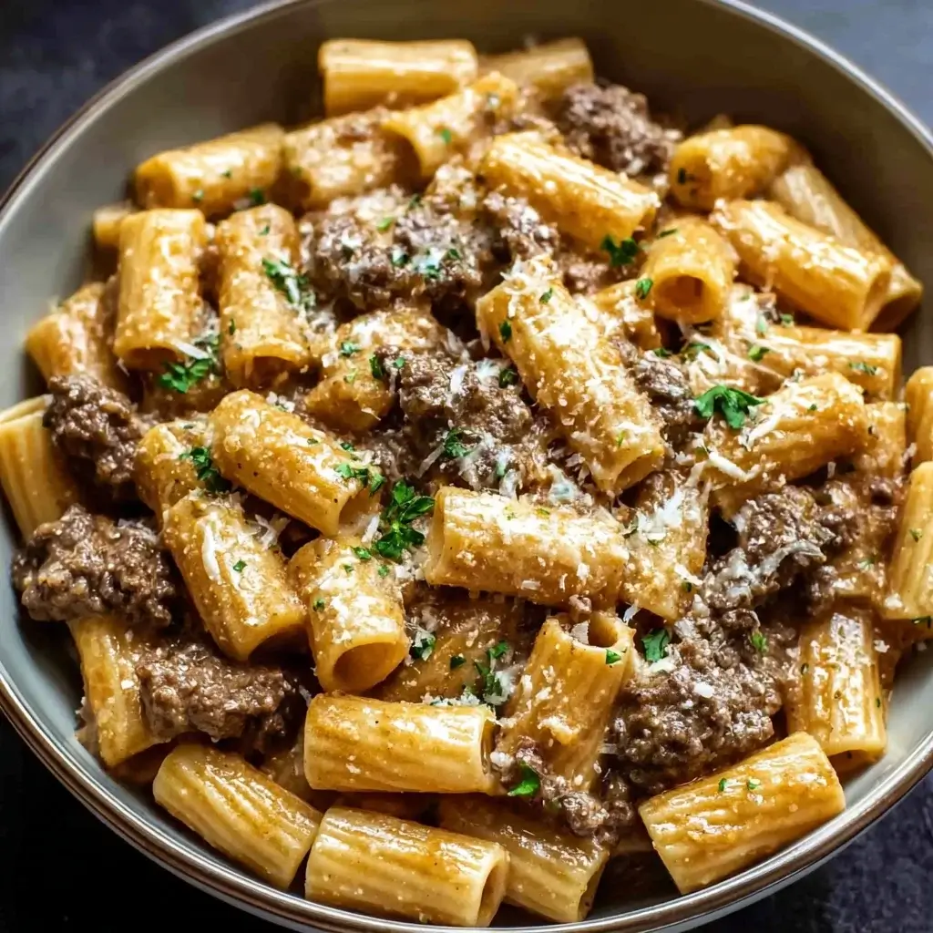 Creamy Garlic Beef Pasta: A Delicious Recipe Guide