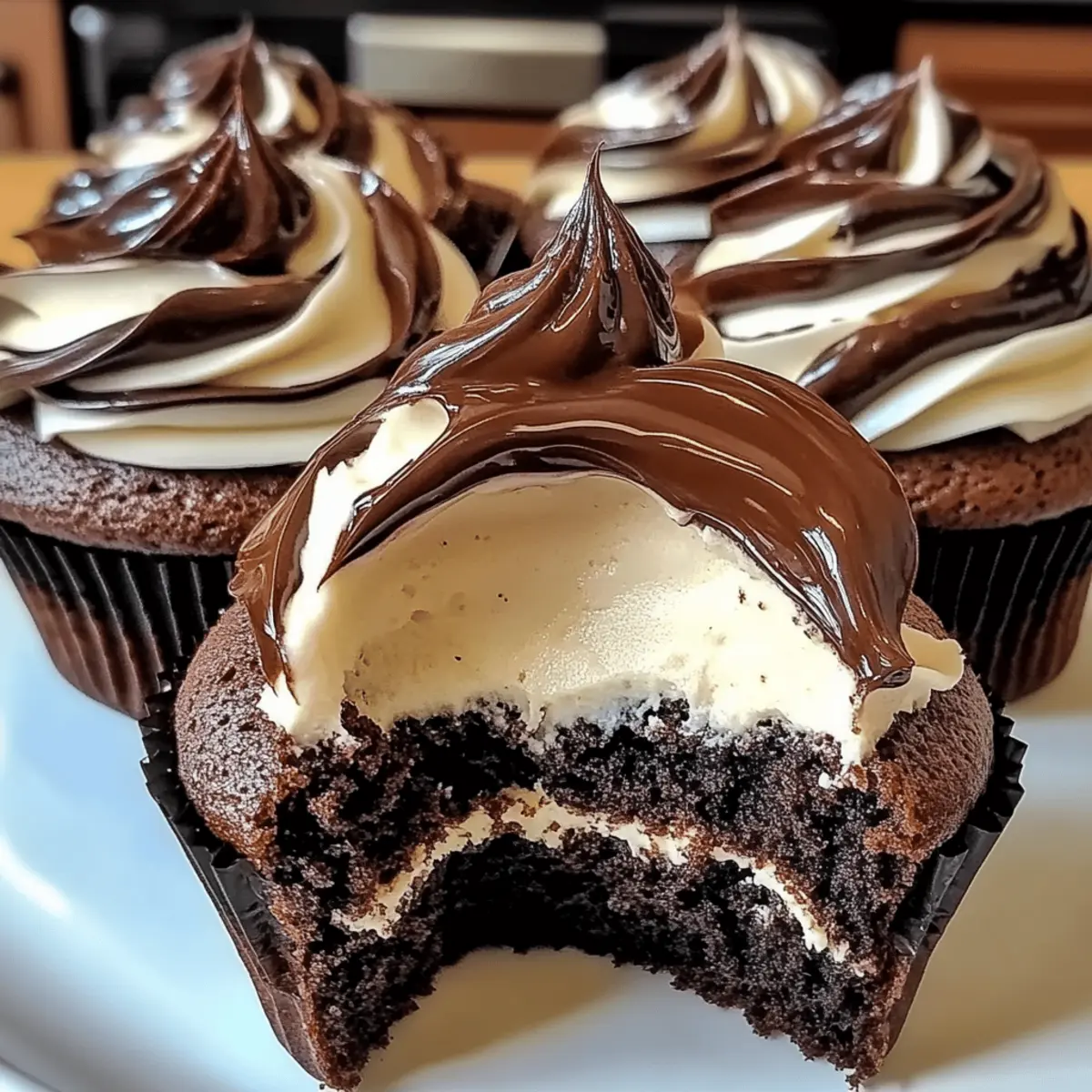 Delicious Chocolate Coffee Cream Cupcakes for Every Occasion